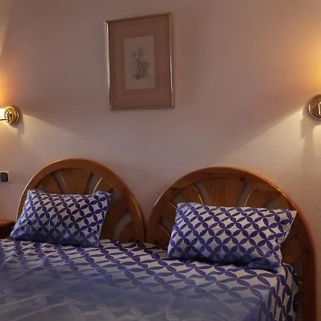 Paradise Court *