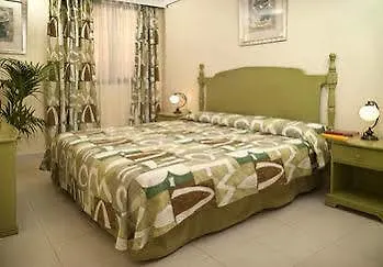 Paradise Court *