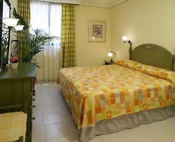 Paradise Court Apartman *