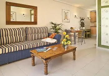 Paradise Court *